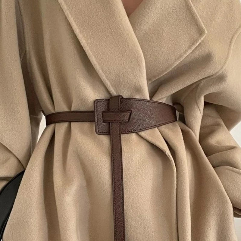 Women Leather Belt Wide Waist Belt Wraparound Fashion Belt with Buckle for Dresses Coats Blazers Daily Wear