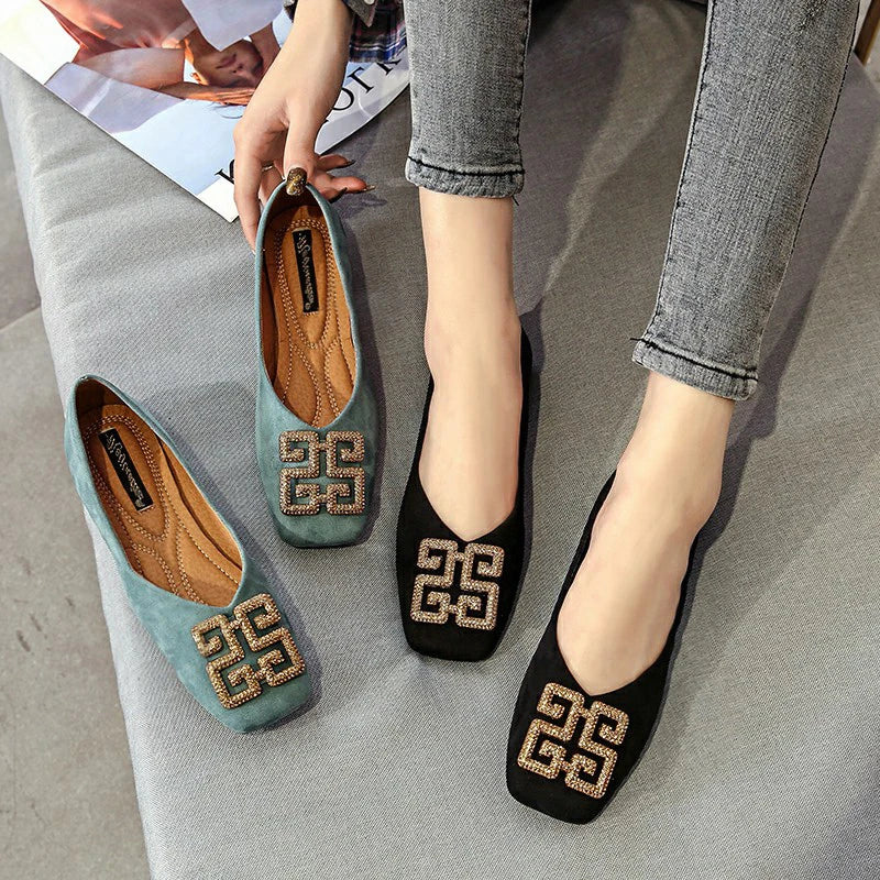 Exquisite Women's Flats Shoe New Fashion Metal Decoration Casual Shoes for Woman Elegant Work Shoes Designer Shoes Zapatos Mujer