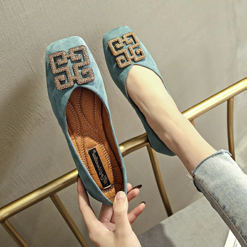Exquisite Women's Flats Shoe New Fashion Metal Decoration Casual Shoes for Woman Elegant Work Shoes Designer Shoes Zapatos Mujer